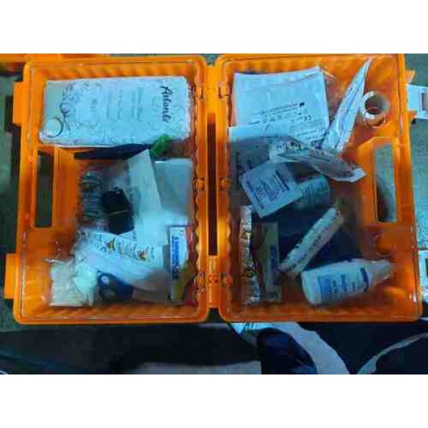 AUTOPARCT TSIY073 PLS. ISYERI ILKYARDIM SETI LUX DUVARA MONTE EDILEBILIR HIRDAVAT 