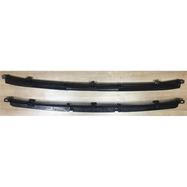 AFT 7702256208 Ön Cam Izgarası Renault 12 Toros 7702256208