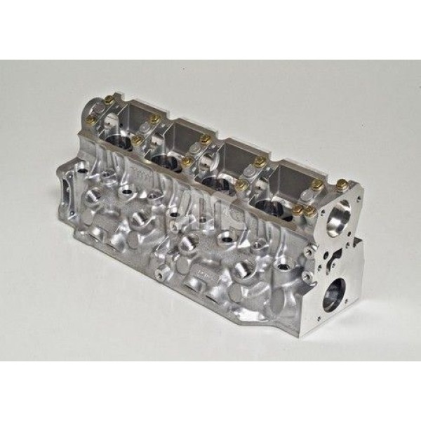 IOTO 10606-11001 Silindir Kapağı Carisma Kangoo F8Q Dık Buji