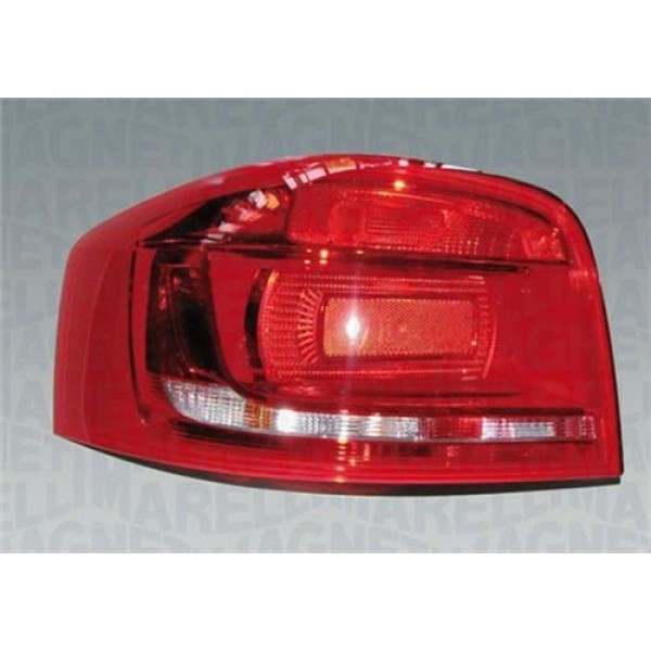 MARELLI 714021910804 X Stop Lambası Sağ A3 II My 03 8P 3 Kapı Duylu