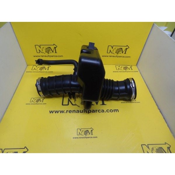 OEK 165783816R Kompresör Hortumu Megane IV 