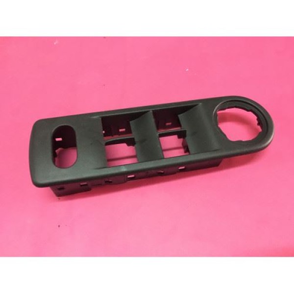 OEK 809618236R Cam Düğmesi Çerçevesi Sol Ön CLIO 4