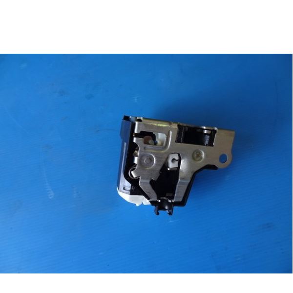 OEK 8200350432 Ön Kapı Kiliti Sağ CLIO II 