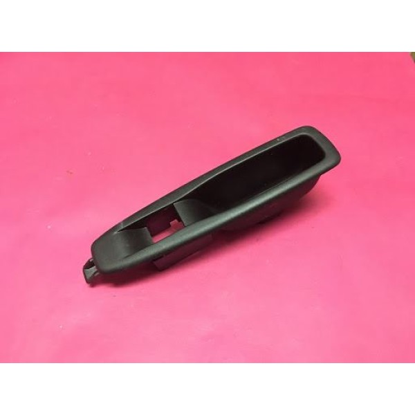 OEK 829507217R Arka Kapı İç Tutamağı CLIO 4