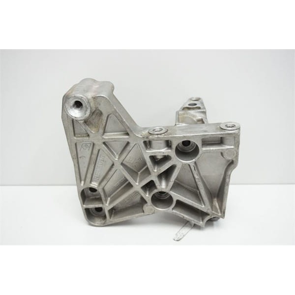 RENAULT 8200633253 Silindir Kapak Ön Parça Kangoo II Laguna II III K9K