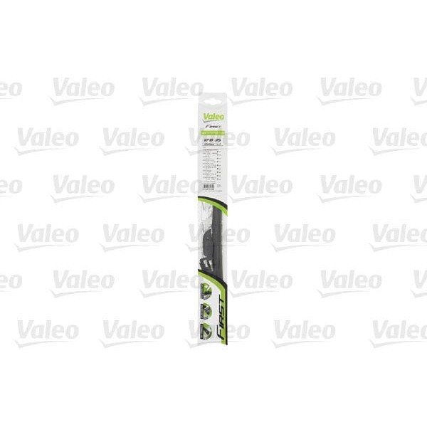 VALEO 133800 Silecek Süpürgesi 35Cm X1 Muz Tipi Fırst 4 Aparatlı Multıconnectıon Ünıversal Vfb35