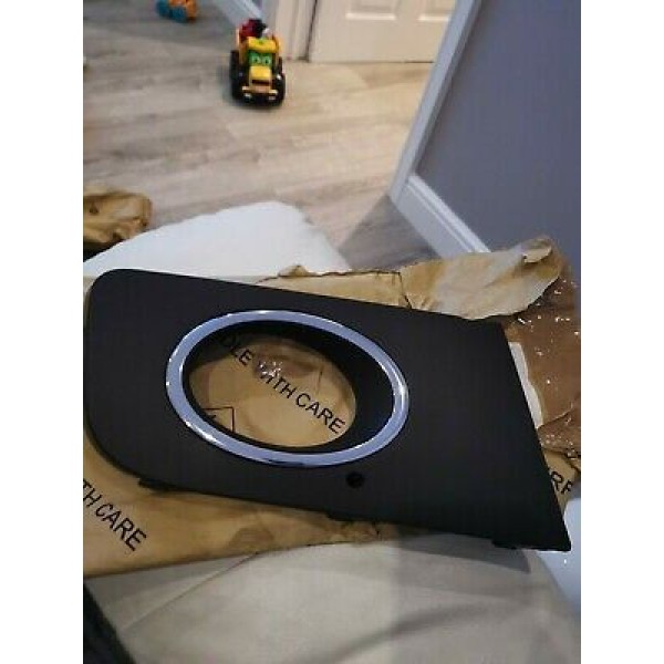 WISCO 2HH807490BRYP Tampon Izgarası Sağ Sisli Nikelajlı VW Amarok 12-17