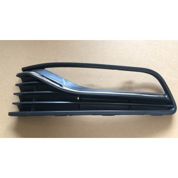 WISCO 6C0854662RYP Tampon Izgarası Sağ Sisli Nikelajlı Üçgen Braketsz VW Polo 14-18 