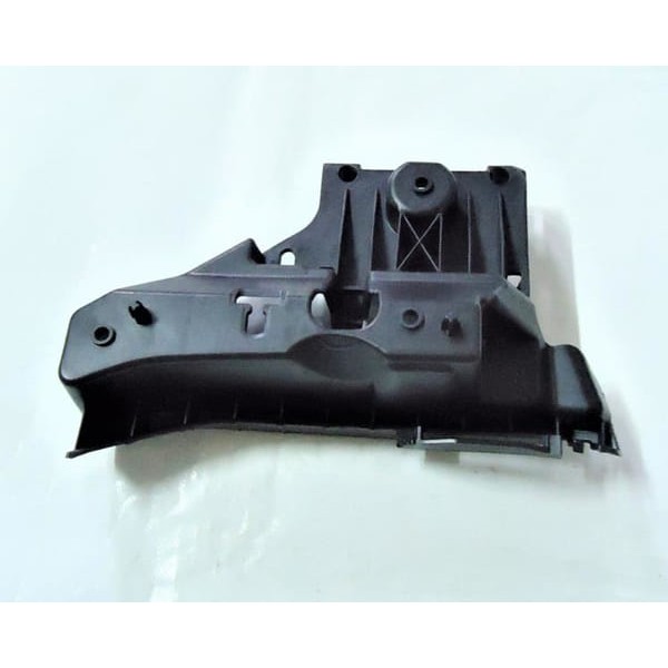 WPI FRD57115 Arka Tampon Braketi Alt Sol H.Back Focus 18