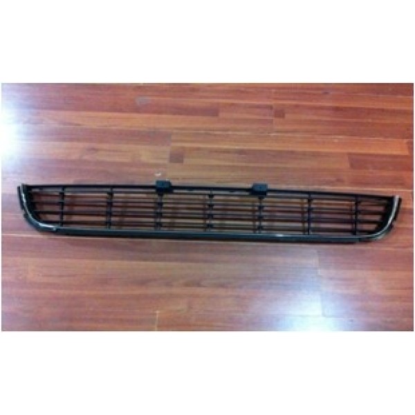 GKL 290999 Ön Tampon Orta Izgara Boynuzlu Tip Nikelajlı Golf VI 09-13 