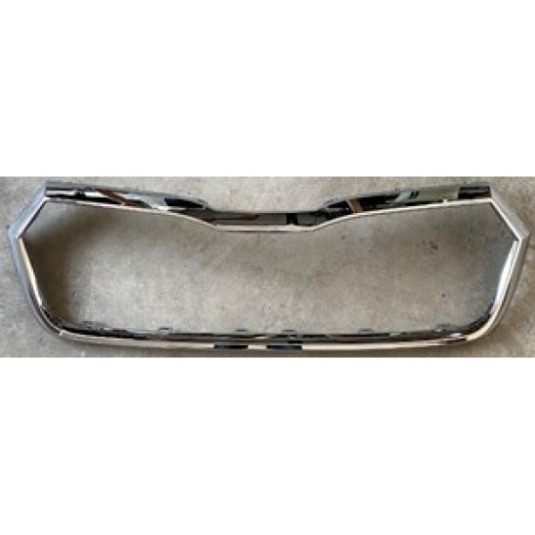 GKL 294526 Ön Panjur Çerçevesi Krom Octavia 21- 