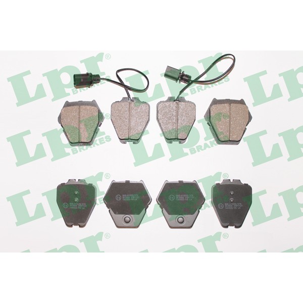 LPR 05P1121 Fren Balatası Ön Kablolu A4 S4 Quattro 97/01